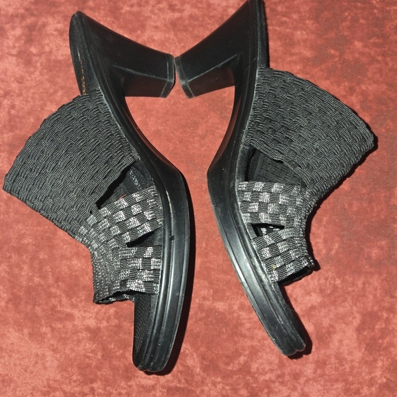 Bernie Mev Clarkie Silver and Black Woven Mules Comfort Slip-On Low Heel Size 38 - Picture 9 of 10